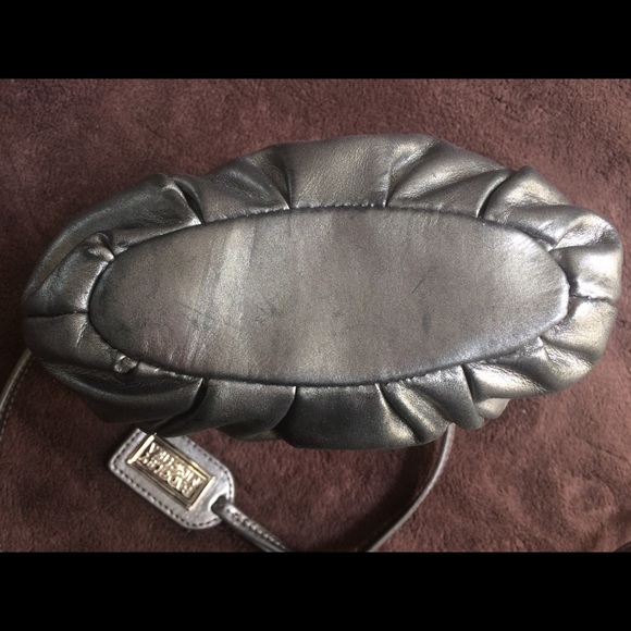 Badgley Mischka Crossbody Bag - Picture 14 of 16